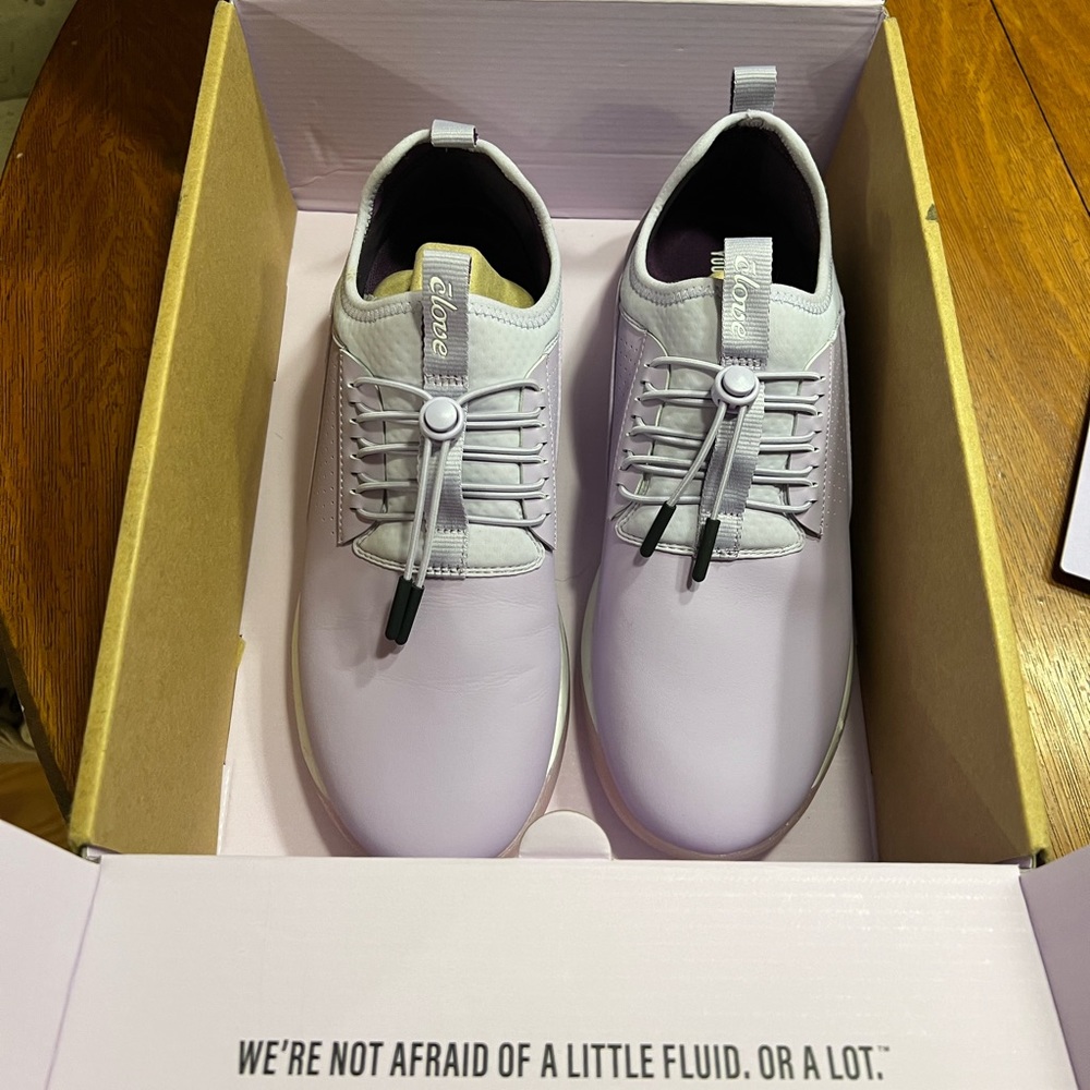 Cloves 10.5 Shoes
